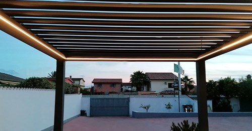 pergola retractable